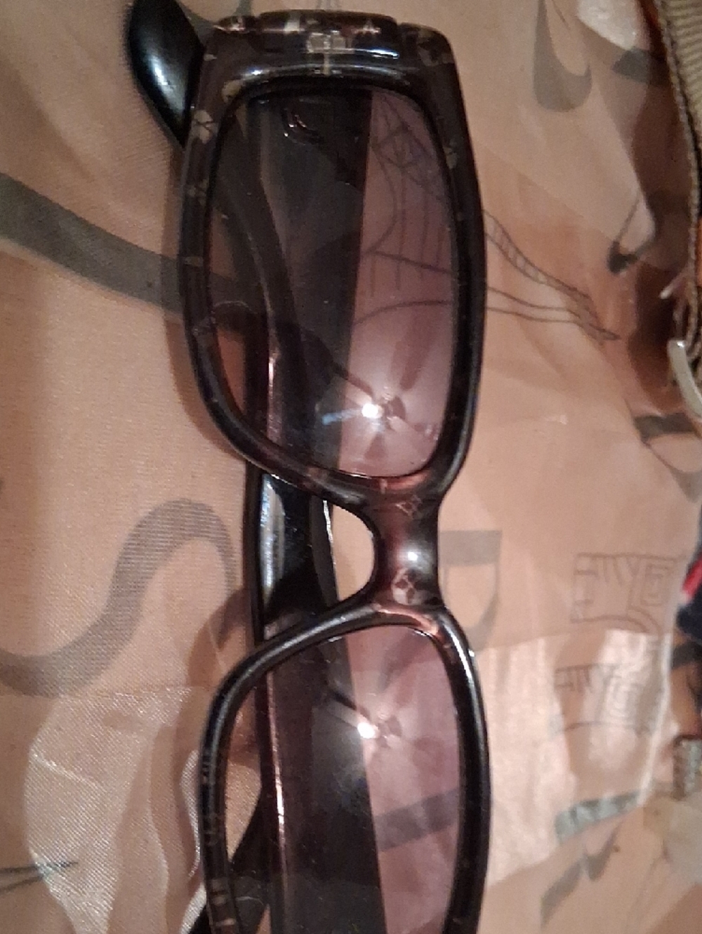 Authentic Louis Vuitton Brown Monogram Square Sunglasses - Soupcon Style - Picture 3 of 3